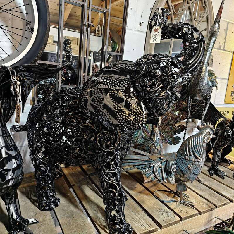 Medium metal elephant £98